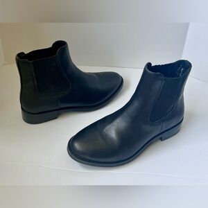 Thursday Boot Co. Duchess Boots in Black 7 S906